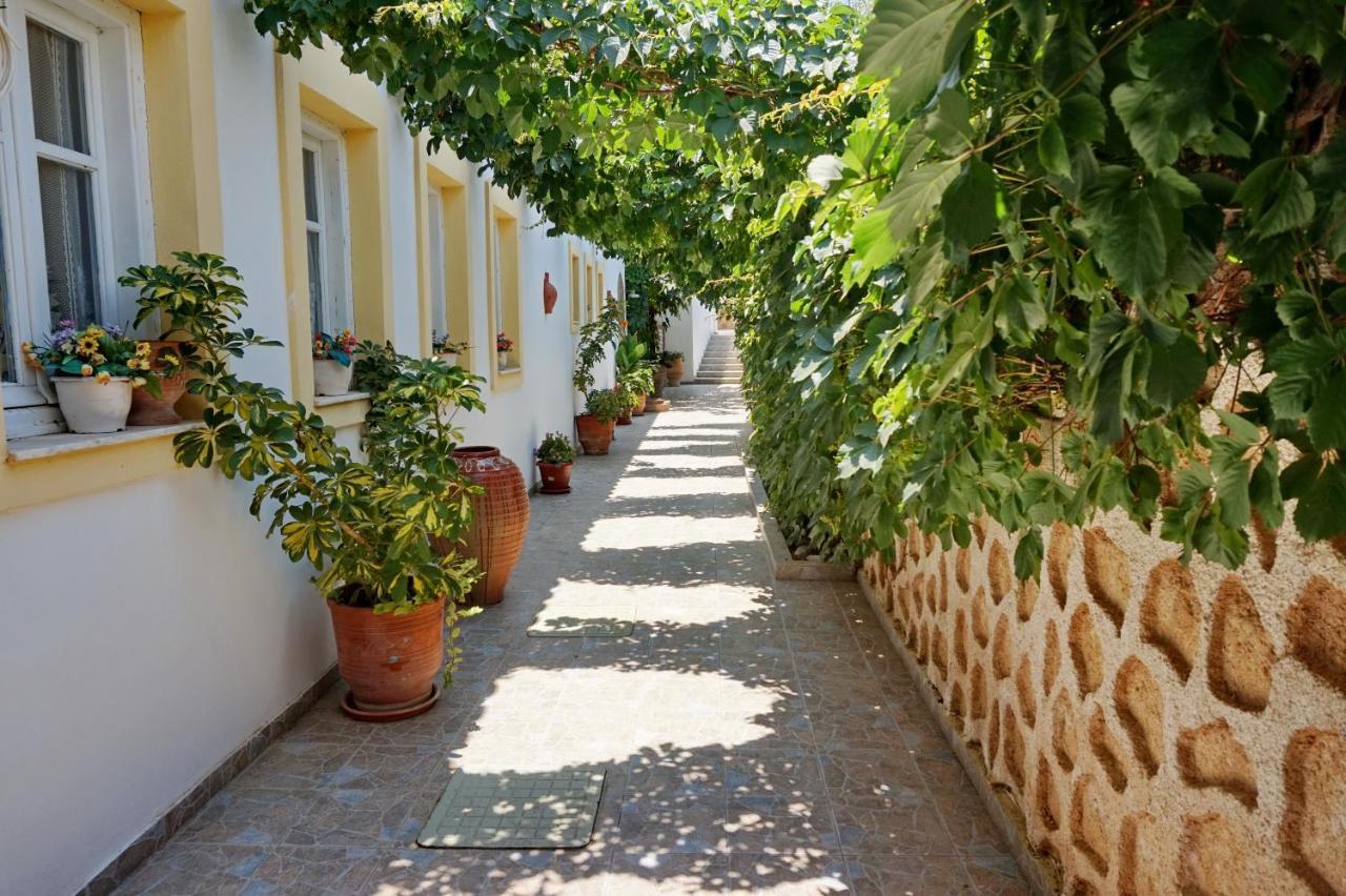Laza Beach Skala  Bagian luar foto